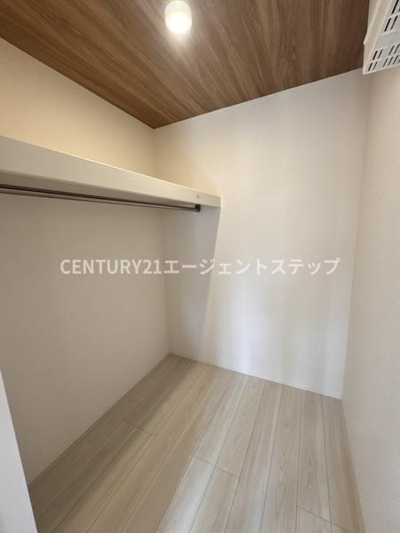 　収納　ウォークインクローゼット