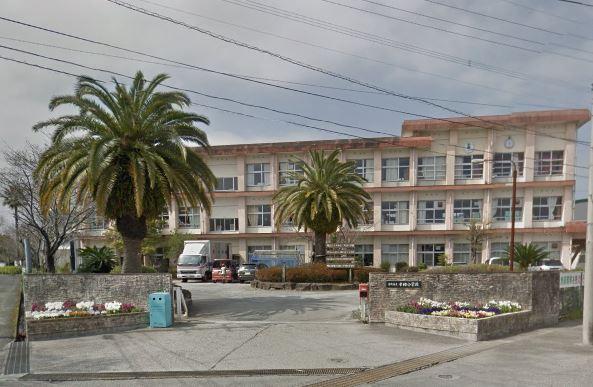 　宮崎市立本郷小学校（小学校）／1811m　