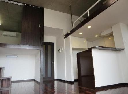 アムール　リビング　