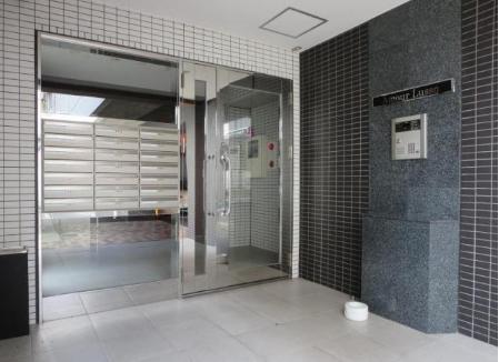 アムール　エントランス　