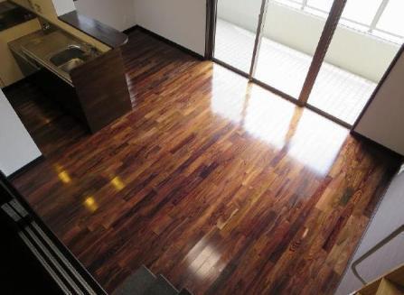 アムール　リビング　