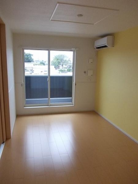 ティータウン　レガーロ　リビング　