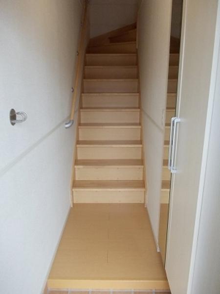 ティータウン　レガーロ　玄関　