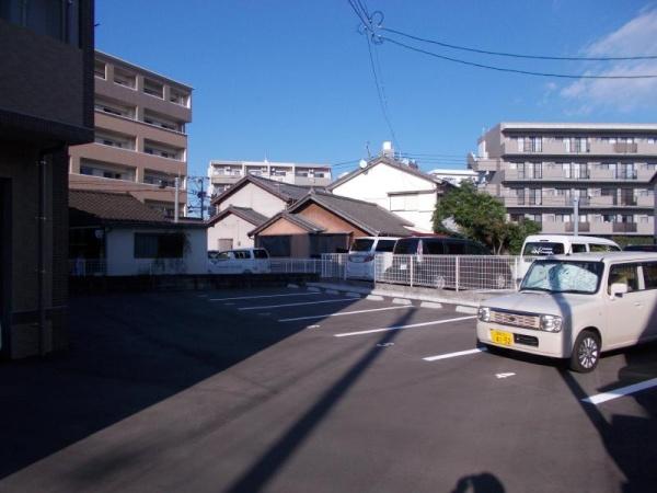 1st stage 駐車場 1st stage 駐車場