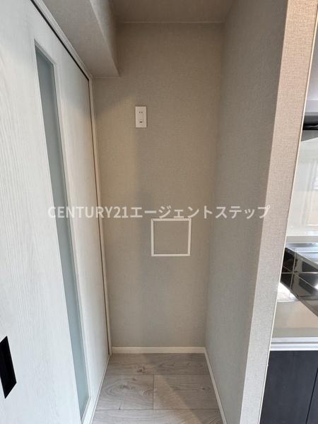 　キッチン　冷蔵庫置き場