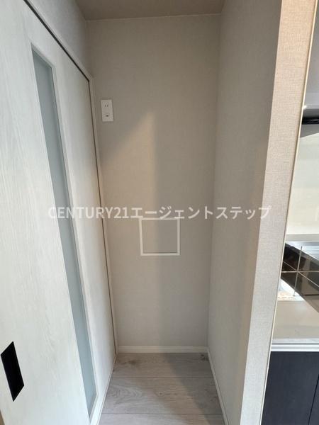 　キッチン　冷蔵庫置き場