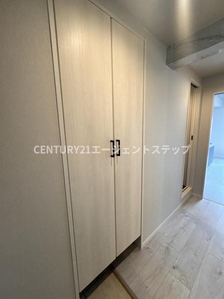 　玄関　シューズボックス