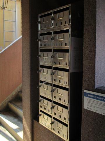 　エントランス　集合ポスト