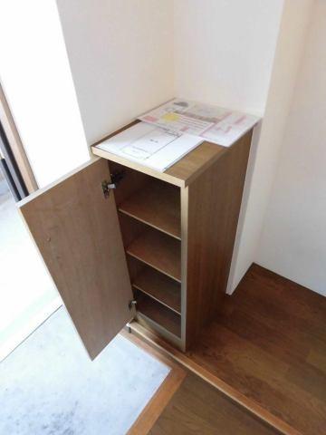 　収納　シューズボックス