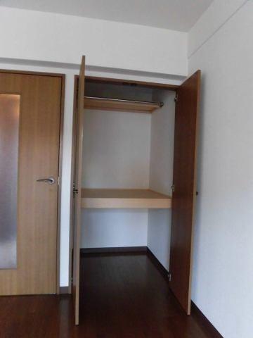 　収納　押し入れ