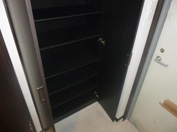 グランドアーク神宮東　玄関　シューズボックス