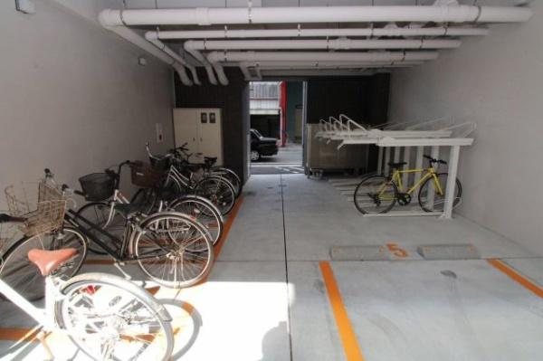 グランドアーク神宮東　その他共用部分　駐輪場