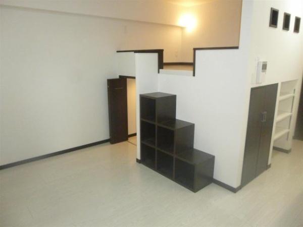 グランドアーク神宮東　リビング　