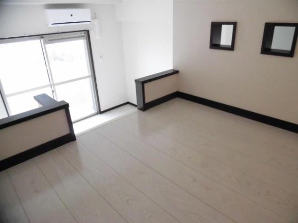 ルオーゴ　洋室　ロフト