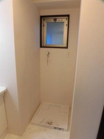 ルオーゴ　洗面台・洗面所　室内洗濯機置場