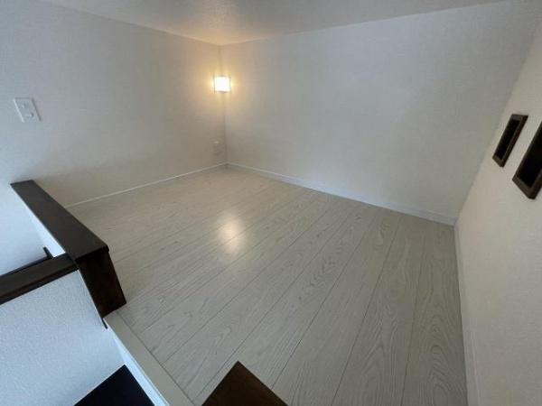 バリフォレスト吉村 洋室 ロフト バリフォレスト吉村 洋室 ロフト