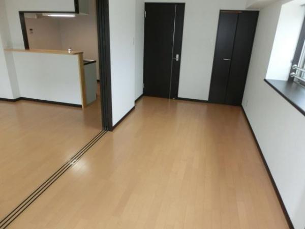 ヴィスコンティ　洋室　