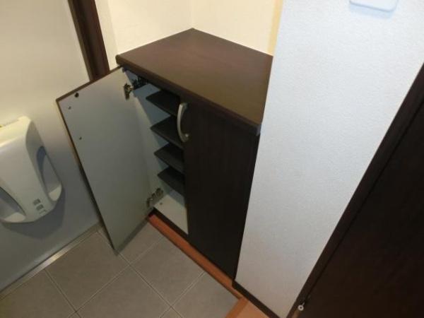 ヴィスコンティ　玄関　シューズボックス