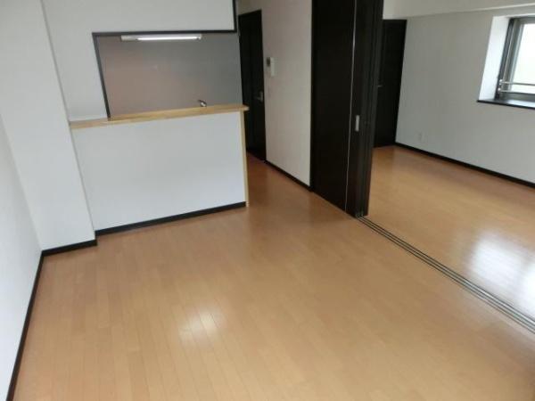 ヴィスコンティ　リビング　