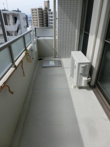 　バルコニー　