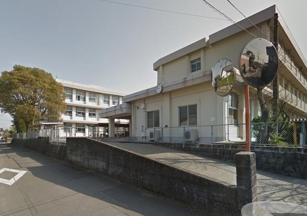 　宮崎市立住吉中学校（中学校）／1154m　