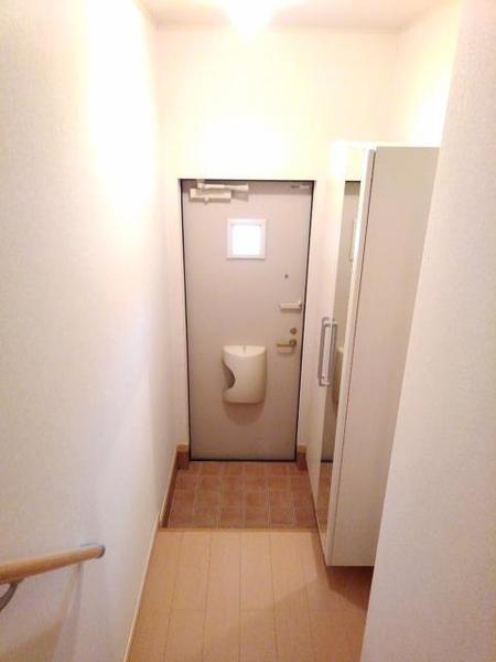 オレンジヒルズ 玄関 オレンジヒルズ 玄関