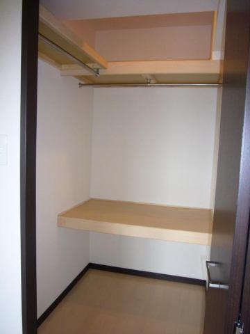 ヴィラ 収納 ウォークインクローゼット ヴィラ 収納 ウォークインクローゼット