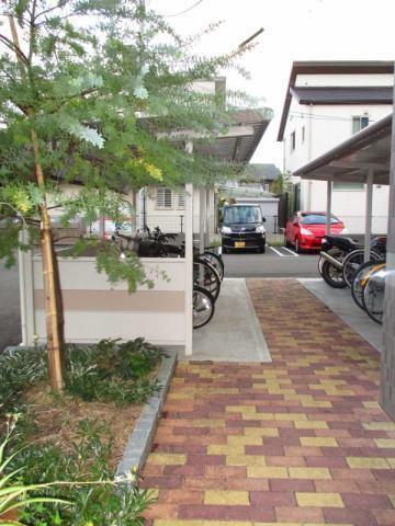 ヴィラ 駐車場 駐輪場 ヴィラ 駐車場 駐輪場