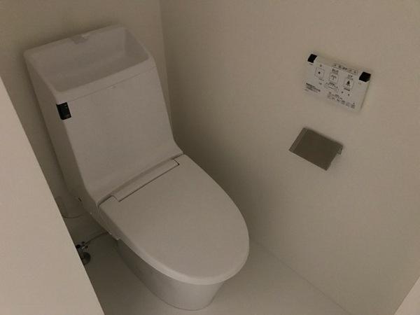 AKHD トイレ AKHD トイレ