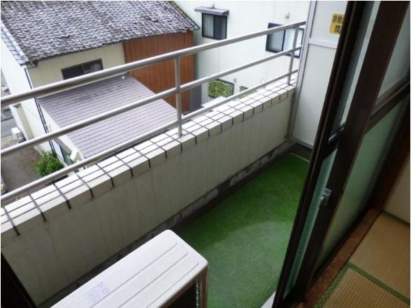 　バルコニー　