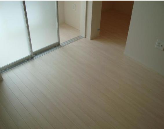 サンテラス神宮　洋室　