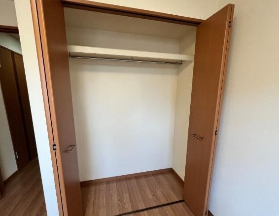 エミールシャラン２　収納　