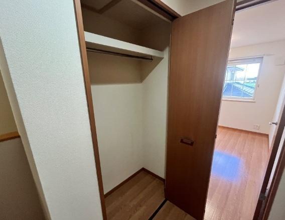 エミールシャラン２　収納　