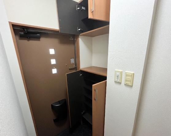 エミールシャラン２　玄関　