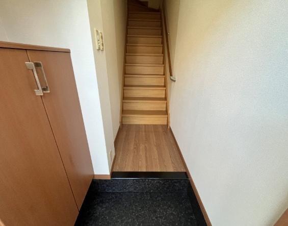 エミールシャラン２　玄関　