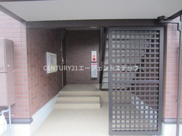 ガーデンフラッツ丸山　エントランス　