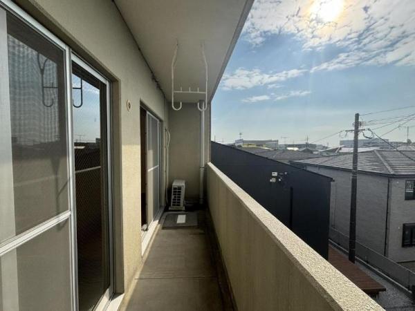 　バルコニー　