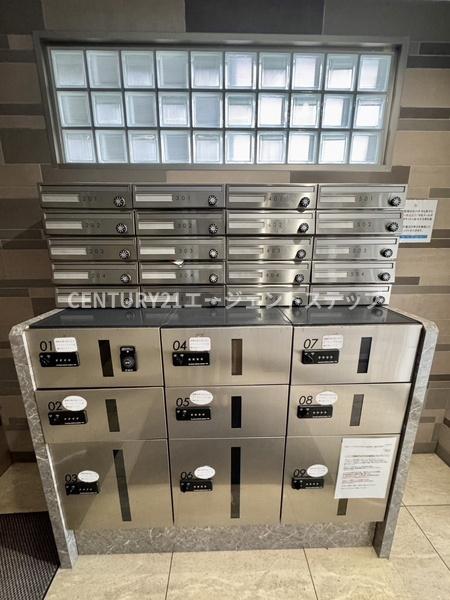 　エントランス　宅配ボックス