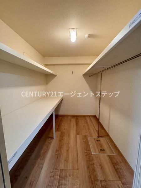 　収納　ウォークインクローゼット