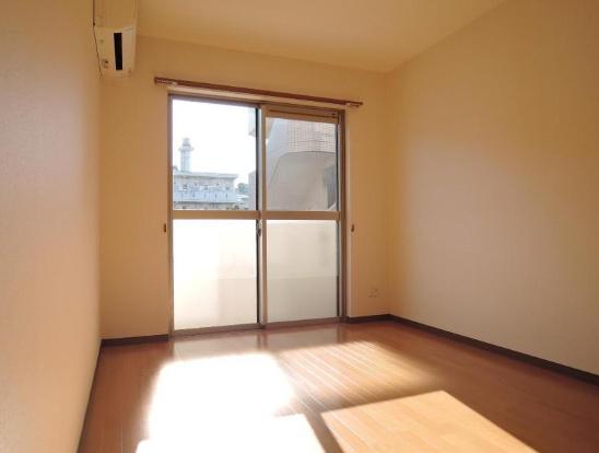 TSグランデ清武　洋室　