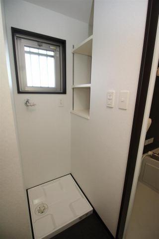 　洗面台・洗面所　室内洗濯機置場