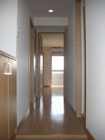 テル・パーク　玄関　