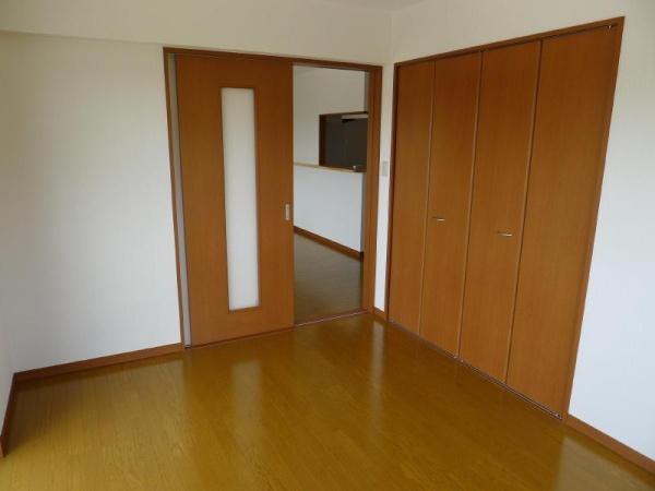 グローリィー生目　洋室　