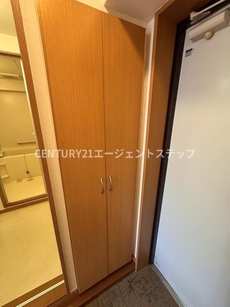 　収納　シューズボックス