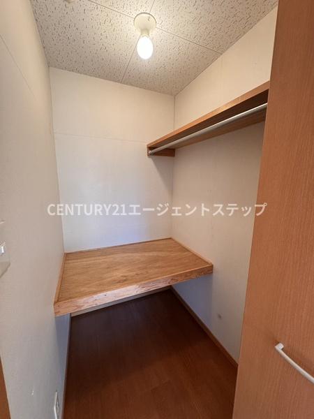 　収納　ウォークインクローゼット