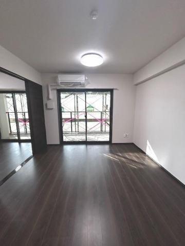 ディアコート新栄 リビング ディアコート新栄 リビング