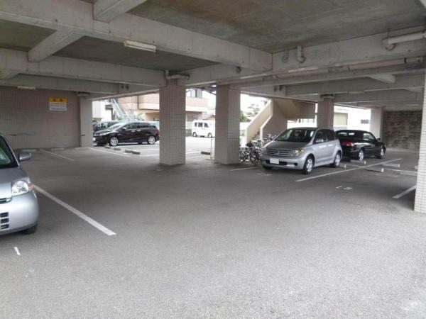 サンルネス 駐車場 サンルネス 駐車場