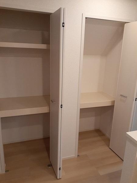 ウルビーノ 収納 ウルビーノ 収納