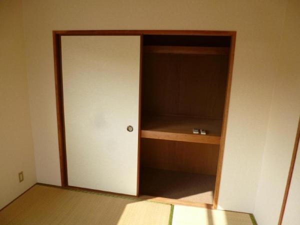 ベルトピア宮崎３　収納　