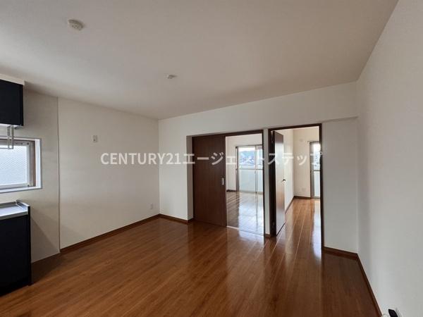 TSグランデ恒久中央　リビング　